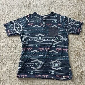 Free Planet Aztec Pattern Tee - Blue and Pink mens size large.